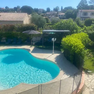  Appartement Climatise Avec Piscine Et Jardin Frankrijk