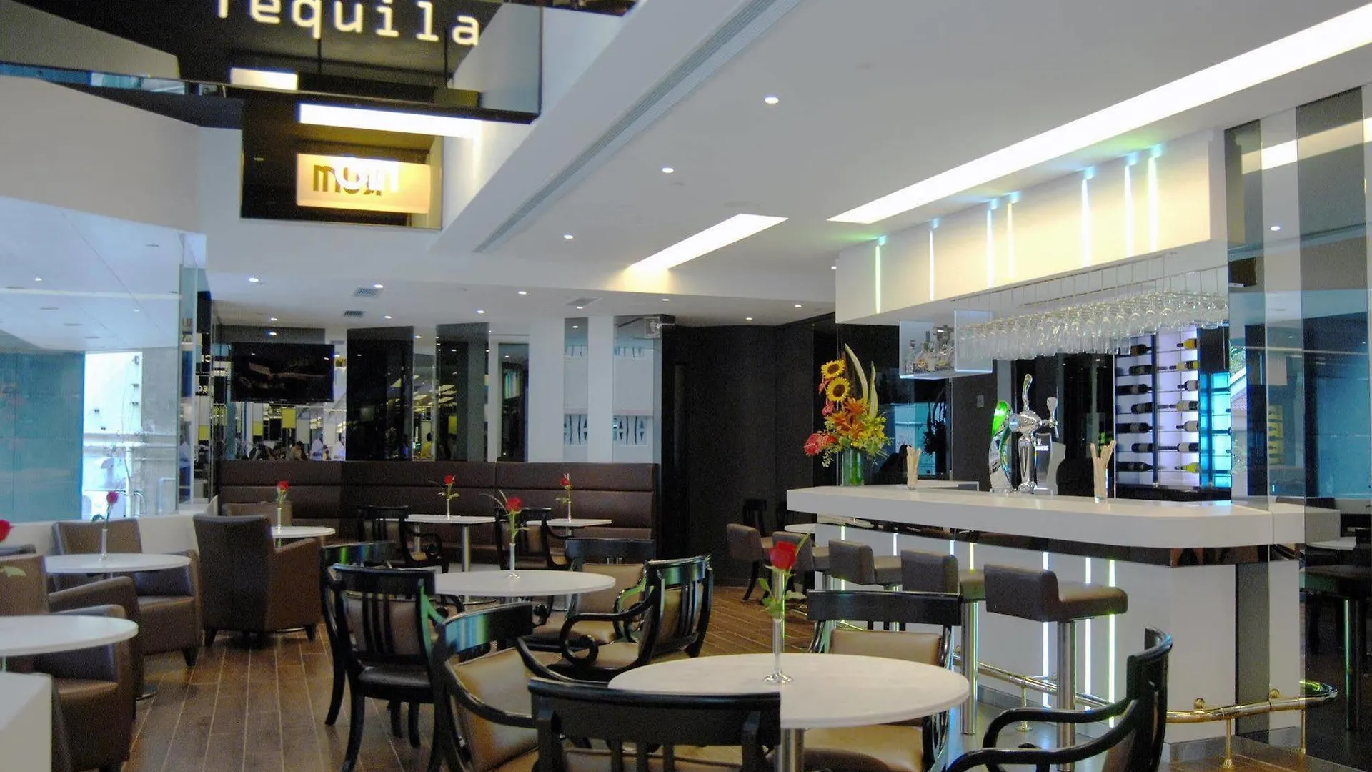 Stanford Hotel Hongkong 4*,